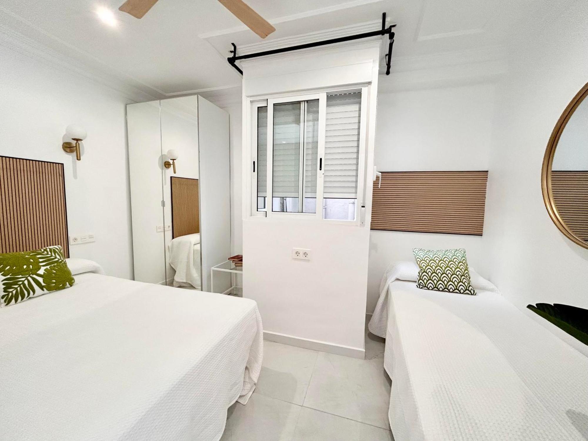The Terrace Canalejas Alicante Bagian luar foto